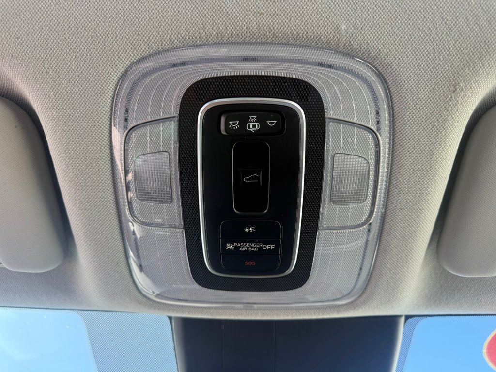 2021 Hyundai ELANTRA SEL Ultimate, keyless entry, backup camera, Bluetooth in COLDBROOK, Nova Scotia - 13 - w1024h768px