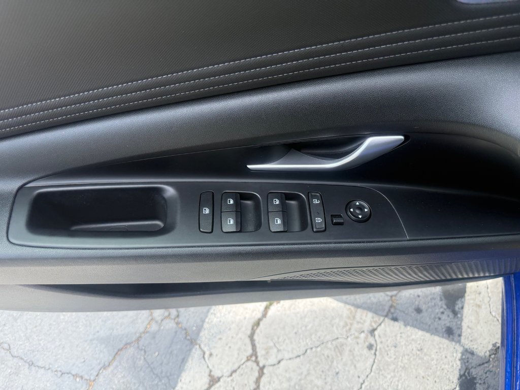 Hyundai ELANTRA SEL Ultimate, keyless entry, backup camera, Bluetooth 2021 à Kentville, Nouvelle-Écosse - 8 - w1024h768px