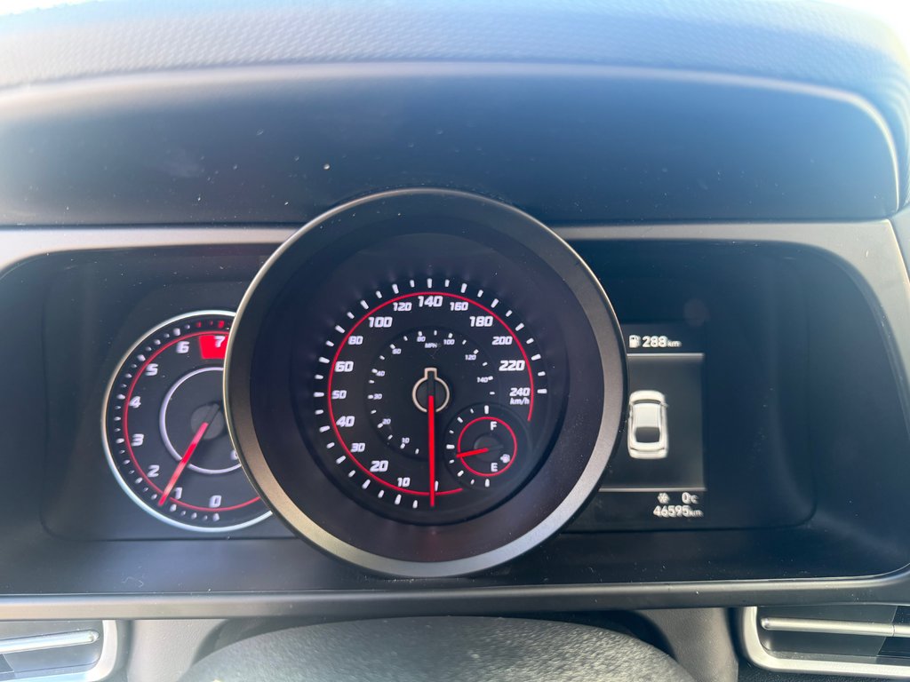 2021 Hyundai ELANTRA SEL Ultimate, keyless entry, backup camera, Bluetooth in COLDBROOK, Nova Scotia - 11 - w1024h768px