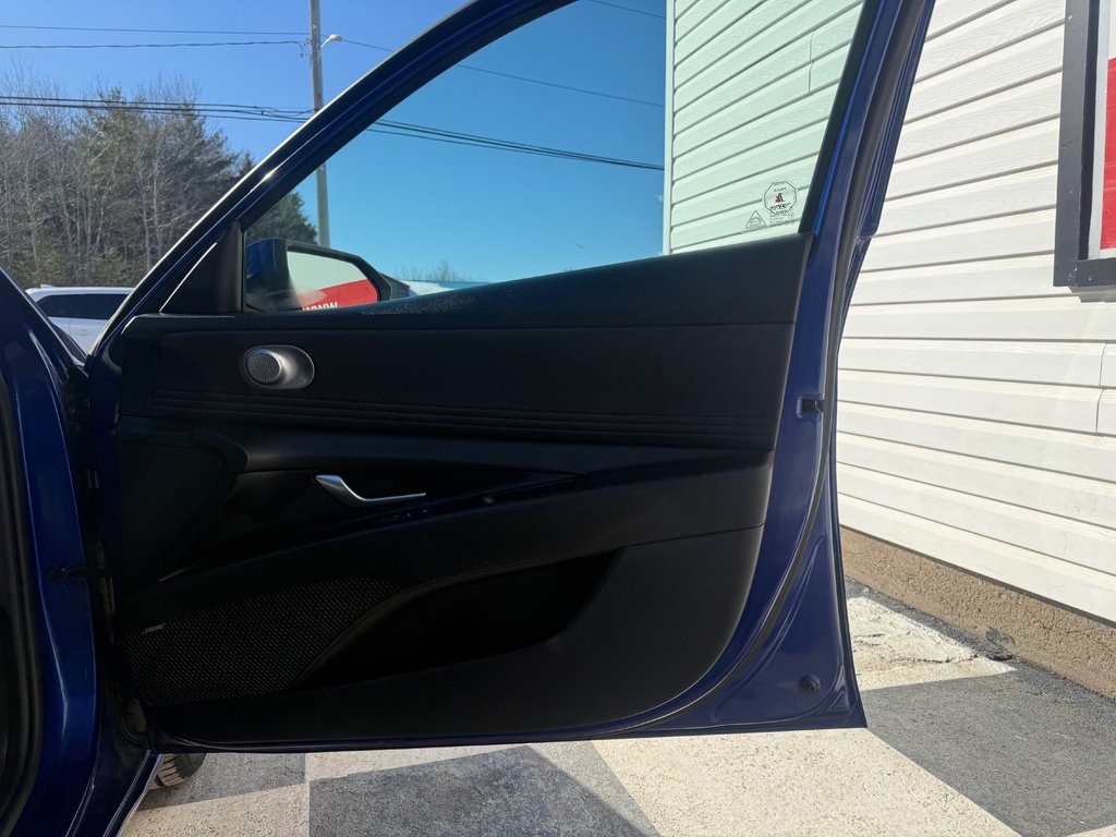 2021 Hyundai ELANTRA SEL Ultimate, keyless entry, backup camera, Bluetooth in COLDBROOK, Nova Scotia - 20 - w1024h768px