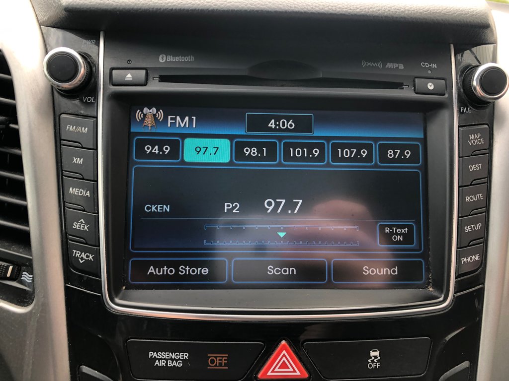 2014 Hyundai Elantra SE w/Tech Pkg - sunroof, power and heated seats in Kentville, Nova Scotia - 12 - w1024h768px