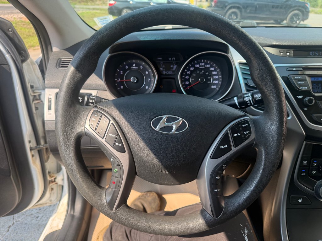 Hyundai ELANTRA GL, Keyless entry, MP3, Cruise control 2015 à Kentville, Nouvelle-Écosse - 10 - w1024h768px