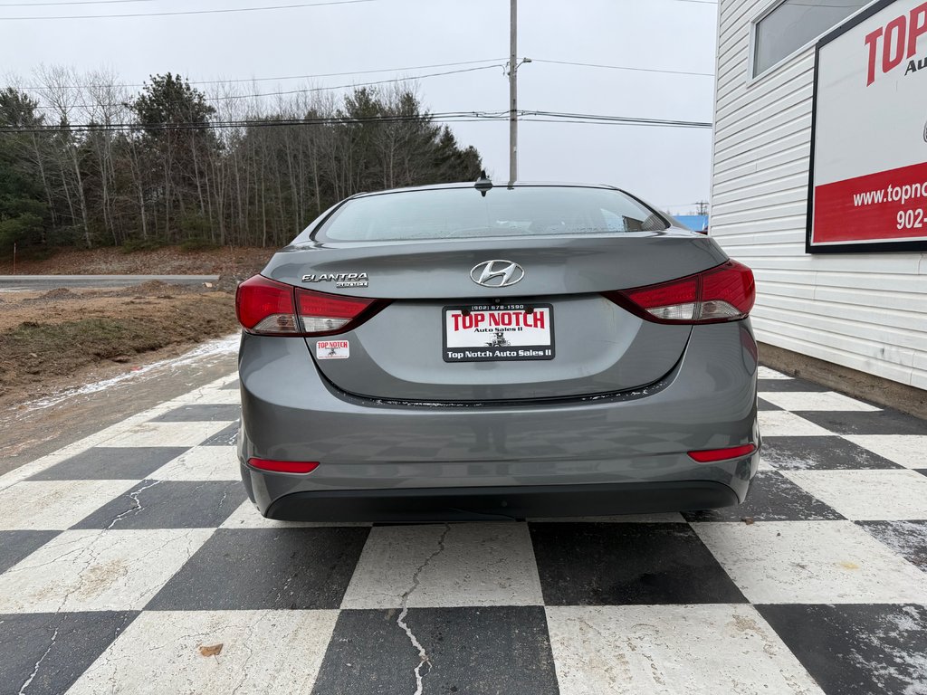 2016 Hyundai ELANTRA Sport , keyless entry, backup camera, Bluetooth in COLDBROOK, Nova Scotia - 5 - w1024h768px