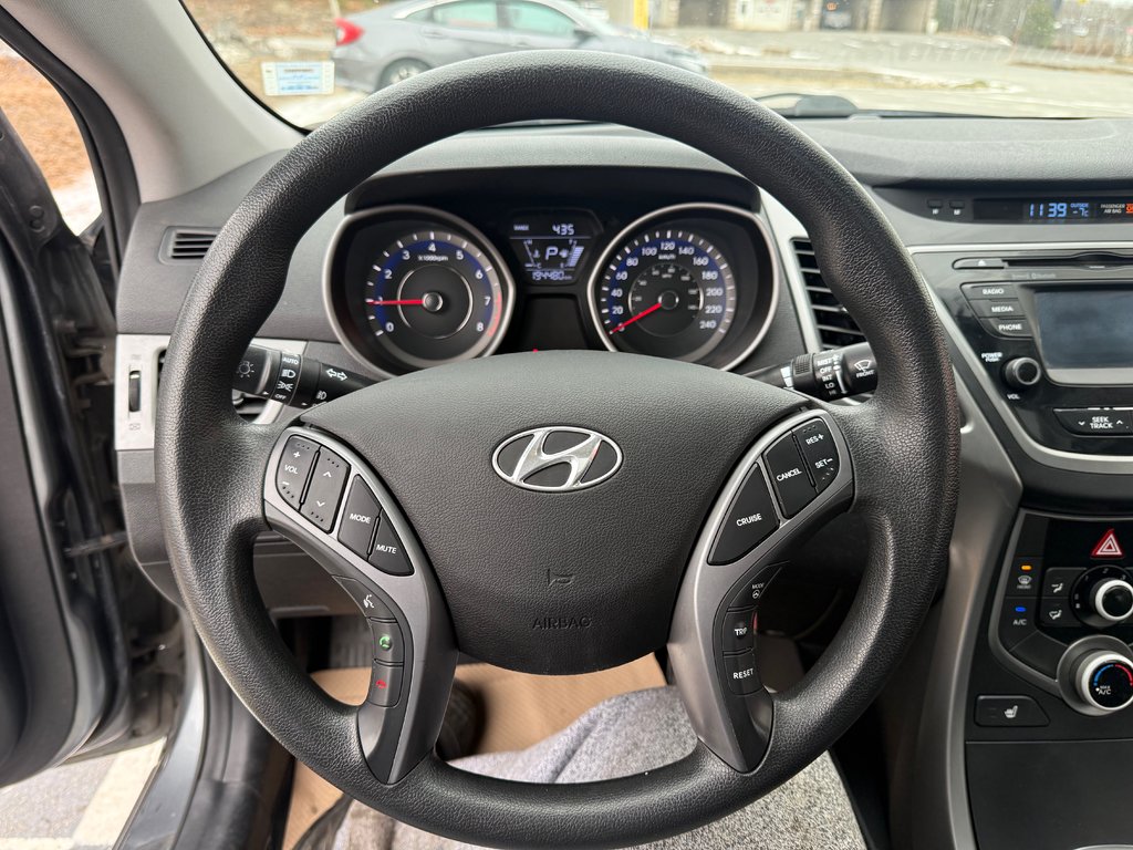 2016 Hyundai ELANTRA Sport , keyless entry, backup camera, Bluetooth in COLDBROOK, Nova Scotia - 10 - w1024h768px
