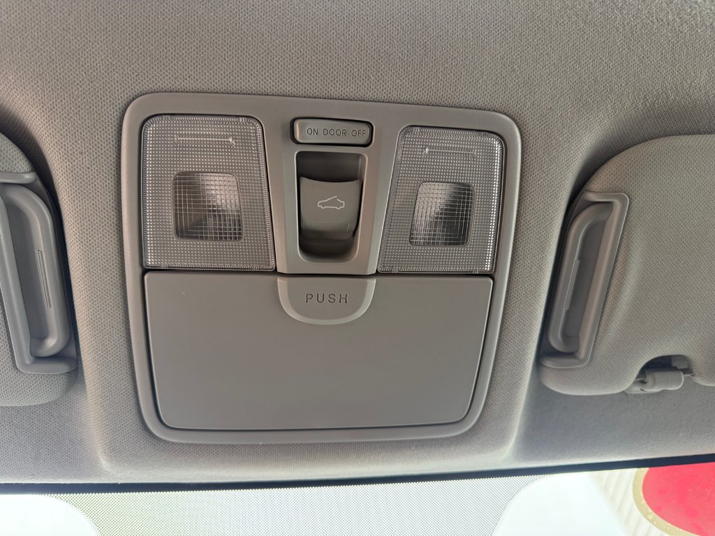 2016 Hyundai ELANTRA Sport , keyless entry, backup camera, Bluetooth in COLDBROOK, Nova Scotia - 13 - w1024h768px