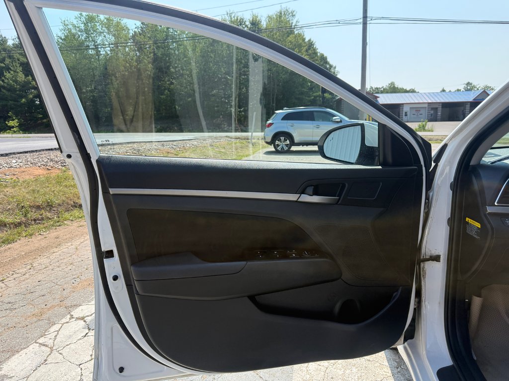 Hyundai ELANTRA GL 2018 à COLDBROOK, Nouvelle-Écosse - 7 - w1024h768px