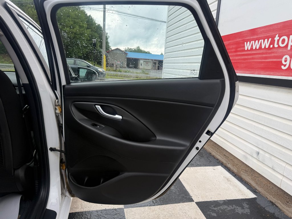 2018 Hyundai ELANTRA GT, keyless entry, backup camera, Bluetooth in Kentville, Nova Scotia - 16 - w1024h768px