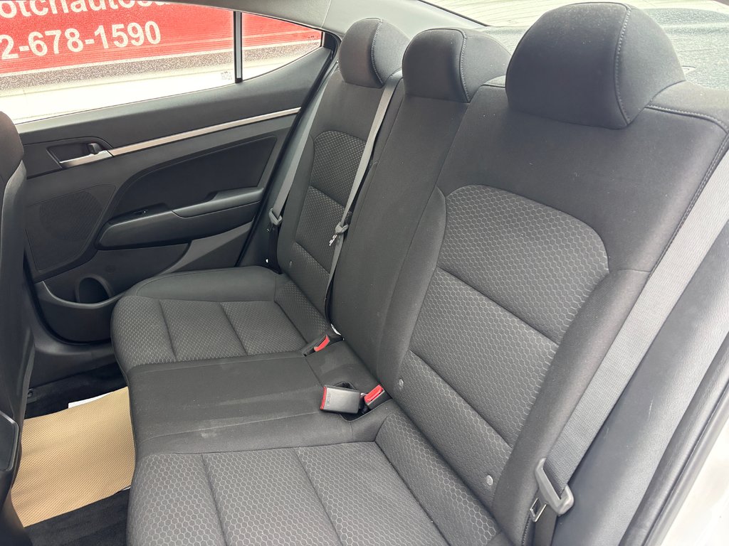 2020 Hyundai Elantra Preferred in COLDBROOK, Nova Scotia - 18 - w1024h768px