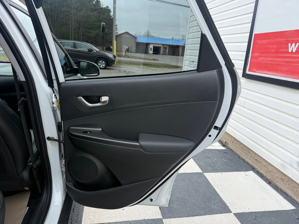 2018 Hyundai KONA SEL/TECH Luxury, keyless entry, Cruise control, Bluetooth in COLDBROOK, Nova Scotia - 17 - w1024h768px
