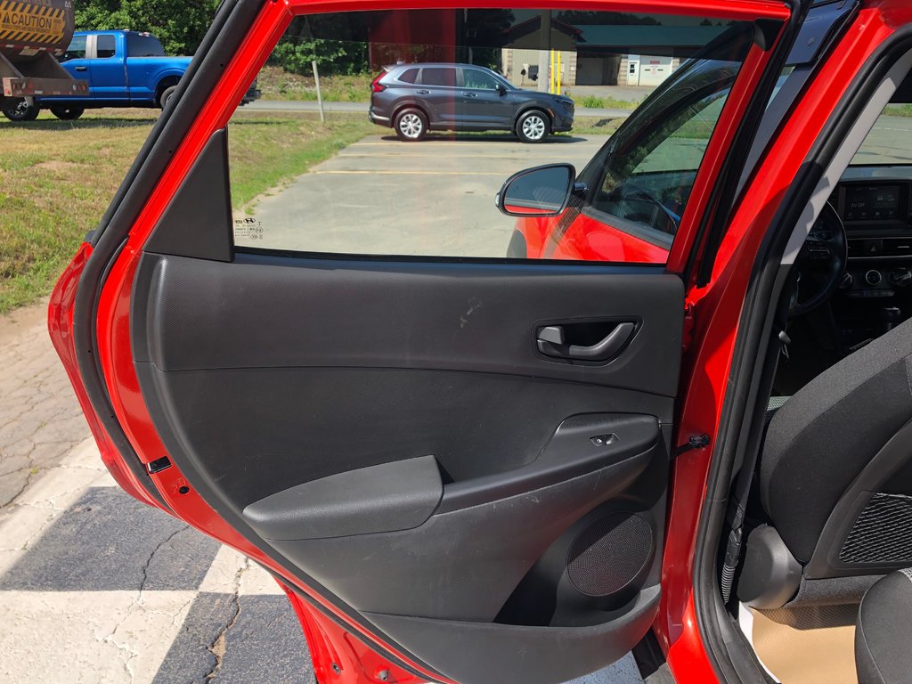 2019 Hyundai Kona Essential, Carplay, Backup Camera, All Wheel Drive in COLDBROOK, Nova Scotia - 15 - w1024h768px
