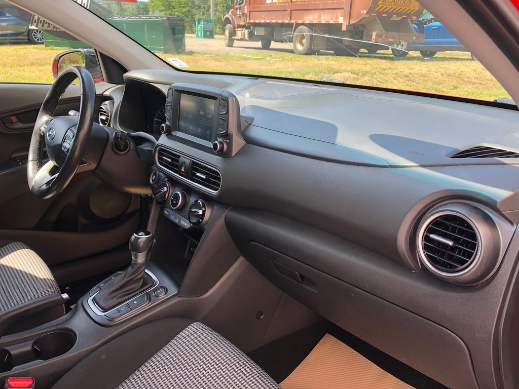 2019 Hyundai Kona Essential, Carplay, Backup Camera, All Wheel Drive in COLDBROOK, Nova Scotia - 19 - w1024h768px