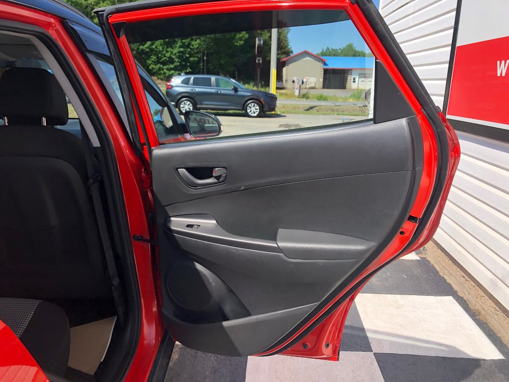 2019 Hyundai Kona Essential, Carplay, Backup Camera, All Wheel Drive in COLDBROOK, Nova Scotia - 17 - w1024h768px