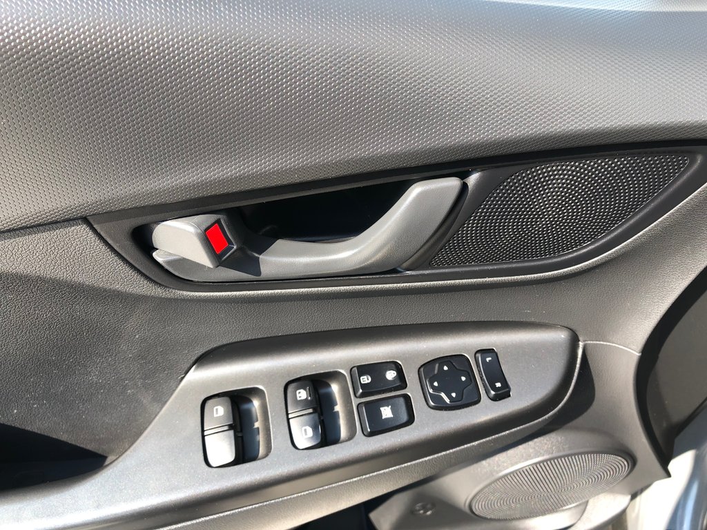 2021 Hyundai Kona Essential in Kentville, Nova Scotia - 8 - w1024h768px