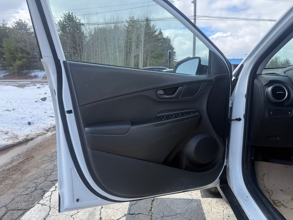 2021 Hyundai KONA Essential, keyless entry, Remote Start, Bluetooth in COLDBROOK, Nova Scotia - 7 - w1024h768px