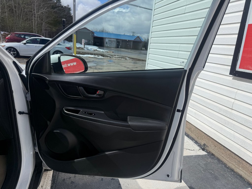 2021 Hyundai KONA Essential, keyless entry, Remote Start, Bluetooth in COLDBROOK, Nova Scotia - 18 - w1024h768px