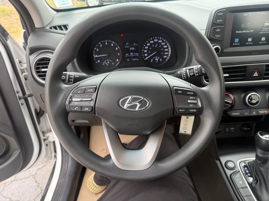 2021 Hyundai KONA Essential, keyless entry, backup camera, Bluetooth in Kentville, Nova Scotia - 10 - w1024h768px