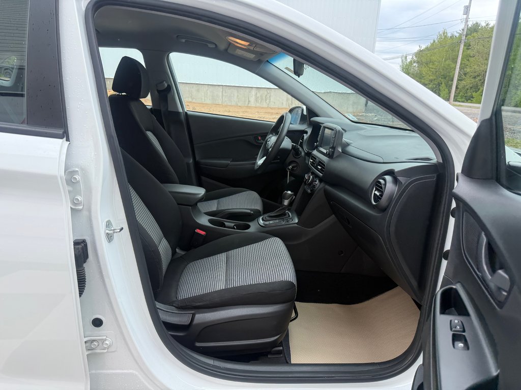 2021 Hyundai KONA Essential, keyless entry, backup camera, Bluetooth in Kentville, Nova Scotia - 19 - w1024h768px