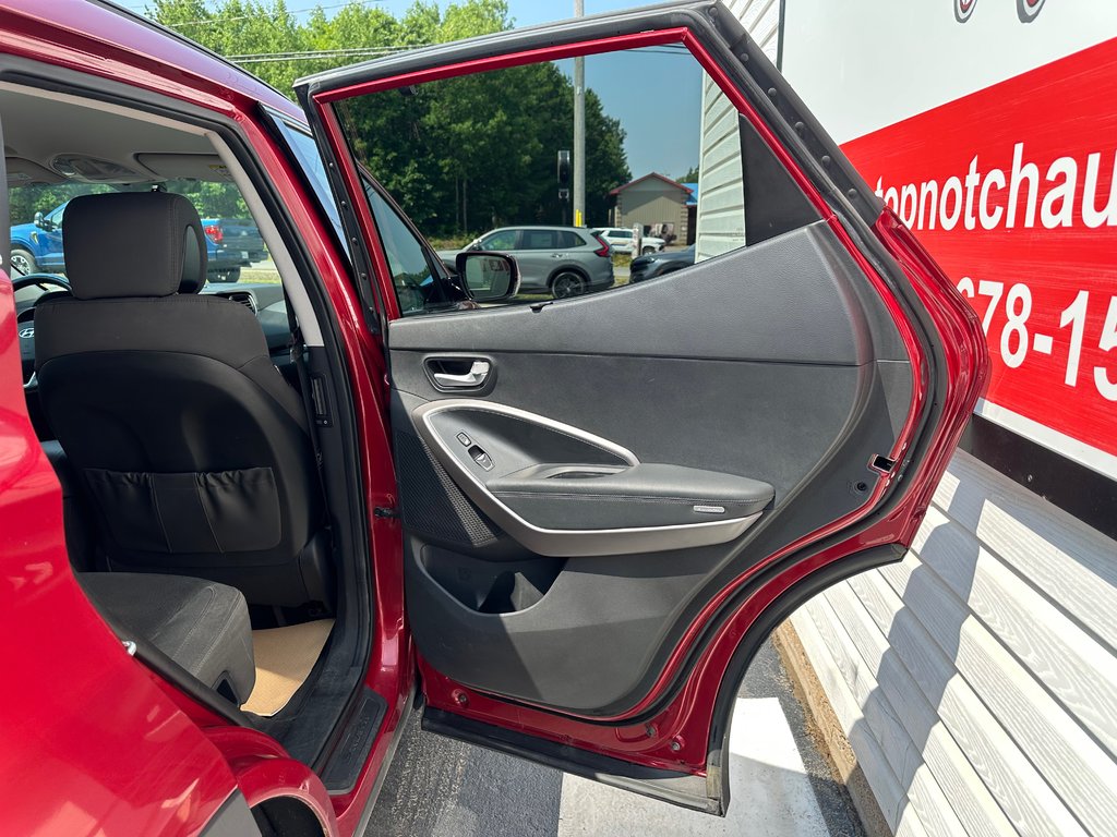 Hyundai Santa Fe Sport Premium, ECO Mode, Bluetooth, CD player 2014 à COLDBROOK, Nouvelle-Écosse - 19 - w1024h768px
