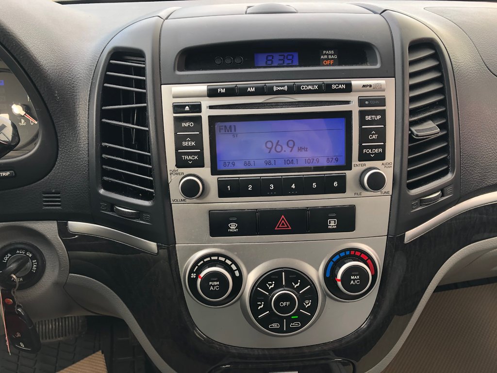2009 Hyundai Santa Fe GL in COLDBROOK, Nova Scotia - 12 - w1024h768px