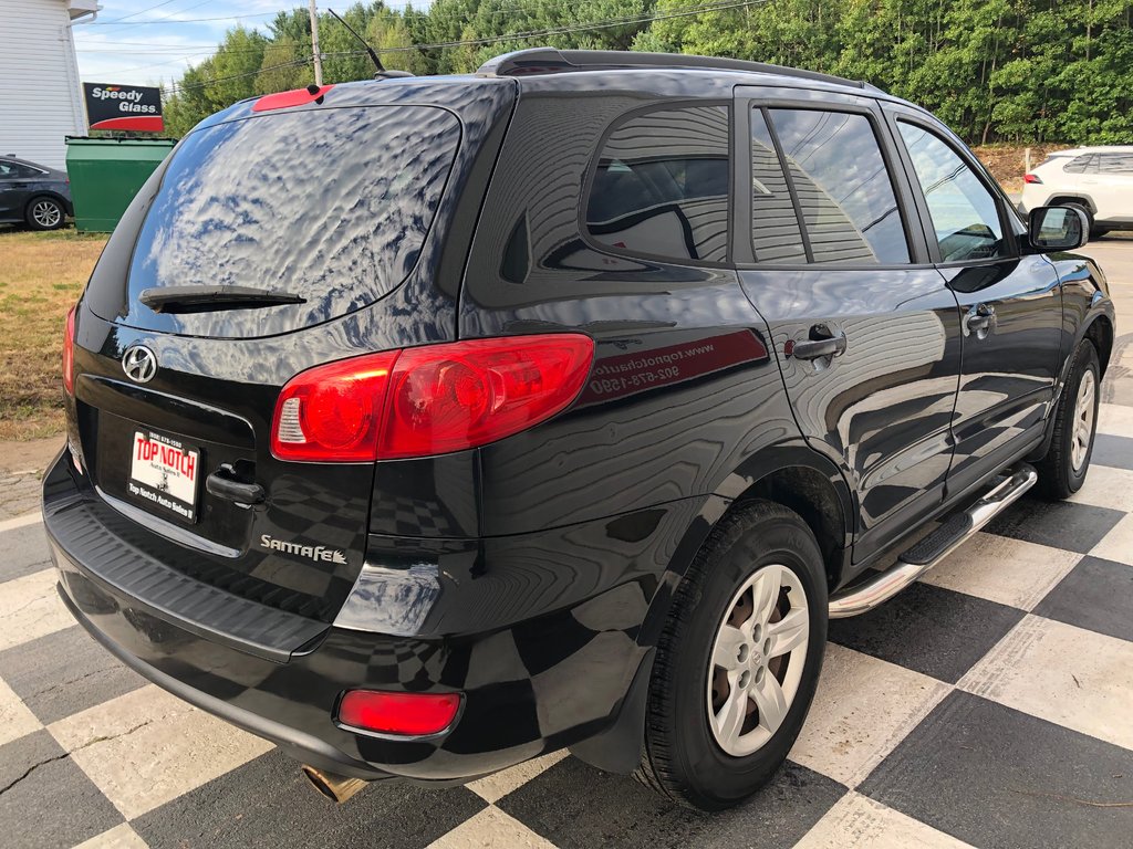 2009 Hyundai Santa Fe GL in COLDBROOK, Nova Scotia - 4 - w1024h768px