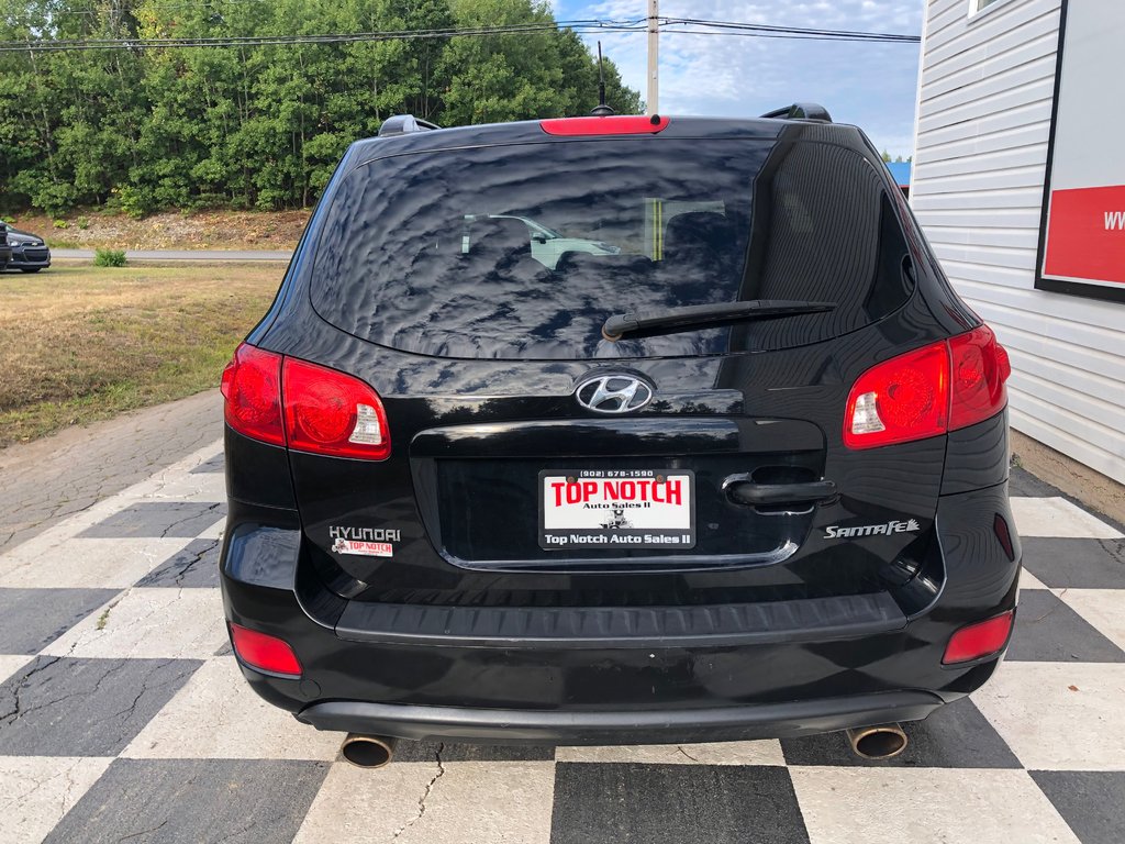 2009 Hyundai Santa Fe GL in COLDBROOK, Nova Scotia - 5 - w1024h768px
