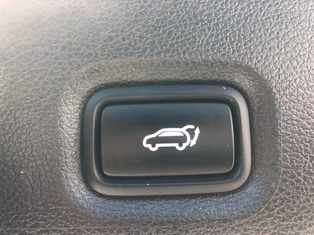 2023 Hyundai Santa Fe Ultimate Calligraphy - Sunroof, Power Seats in Kentville, Nova Scotia - 24 - w1024h768px