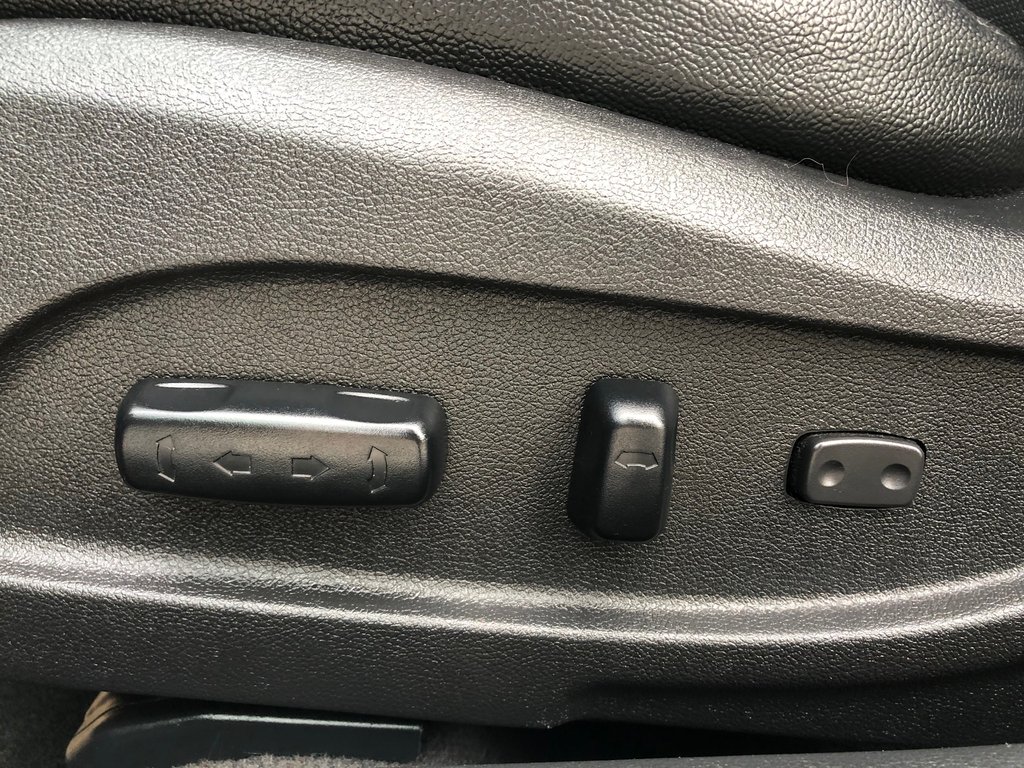 2014 Hyundai SONATA SE/LIMITED Limited - Reverse Camera, Push Start, Sunroof in COLDBROOK, Nova Scotia - 19 - w1024h768px