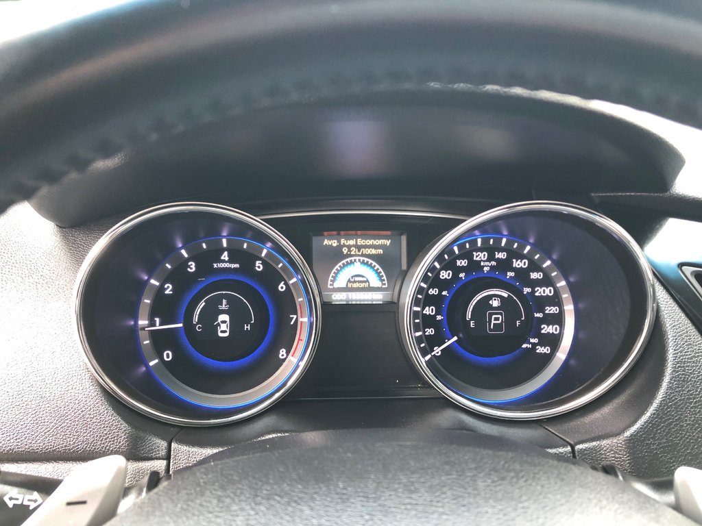 2014 Hyundai SONATA SE/LIMITED Limited - Reverse Camera, Push Start, Sunroof in COLDBROOK, Nova Scotia - 11 - w1024h768px
