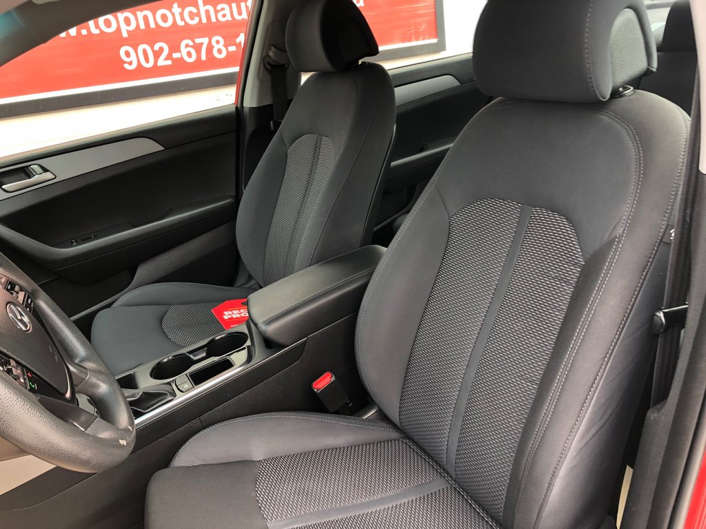 2017 Hyundai Sonata 2.4L GL - cruise control, hands free, reverse cam in COLDBROOK, Nova Scotia - 16 - w1024h768px