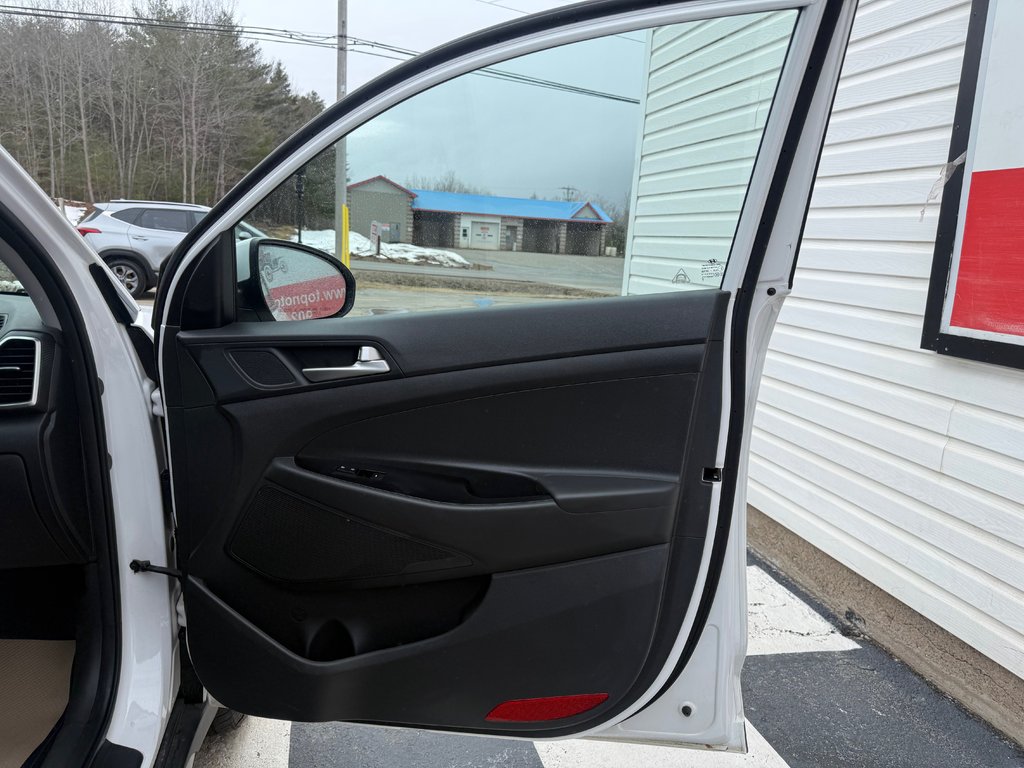 2019 Hyundai TUCSON SE Essential, keyless entry, Remote Start, Bluetooth in Kentville, Nova Scotia - 18 - w1024h768px