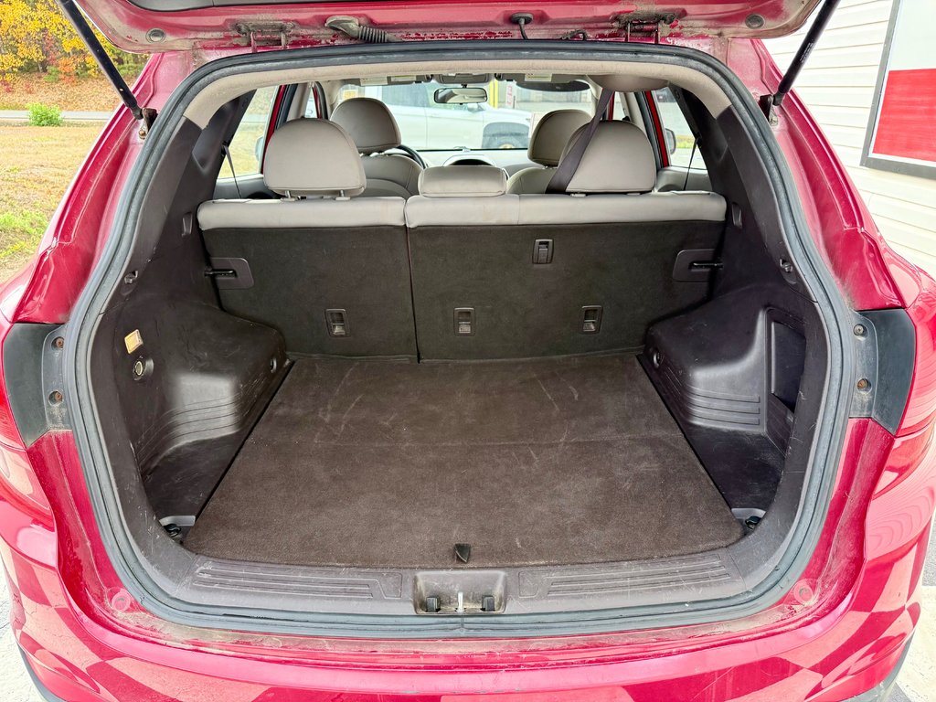 2011 Hyundai TUCSON L | CD/MP3 Player, Rear Defrost, Traction Control in COLDBROOK, Nova Scotia - 19 - w1024h768px