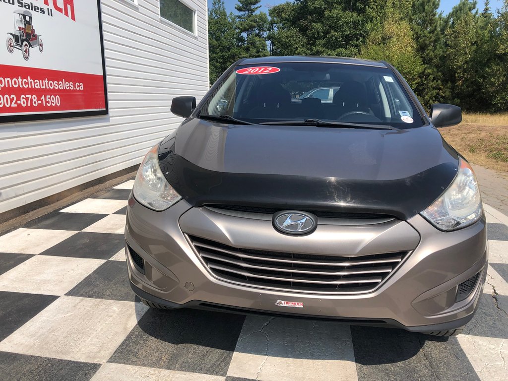 2012 Hyundai Tucson GL in Kentville, Nova Scotia - 2 - w1024h768px
