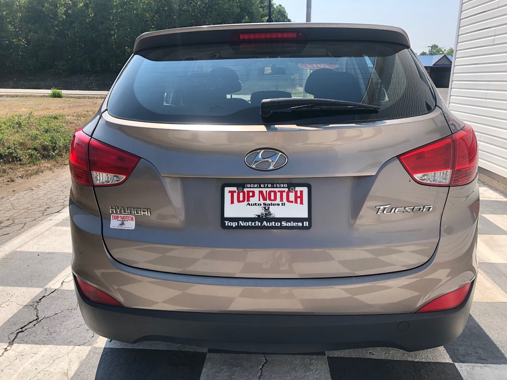 2012 Hyundai Tucson GL in Kentville, Nova Scotia - 5 - w1024h768px