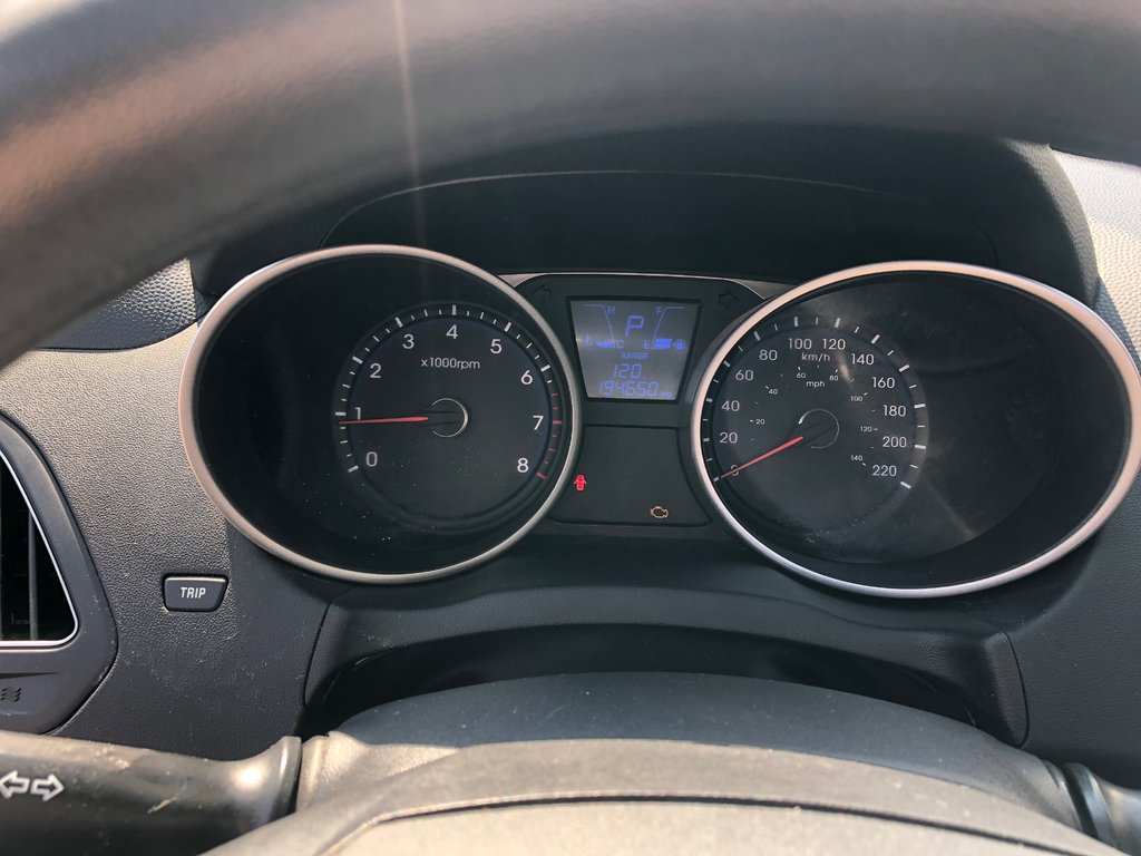 2012 Hyundai Tucson GL in Kentville, Nova Scotia - 11 - w1024h768px