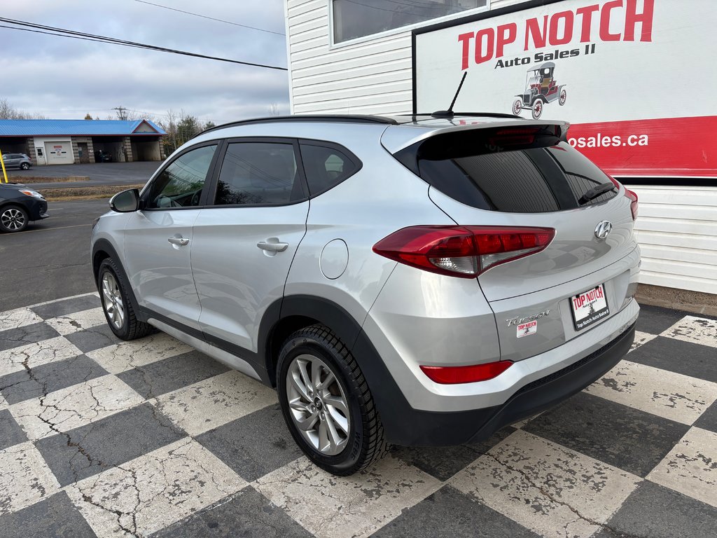 2017  Tucson SE - sunroof, power seats, traction control in COLDBROOK, Nova Scotia - 6 - w1024h768px