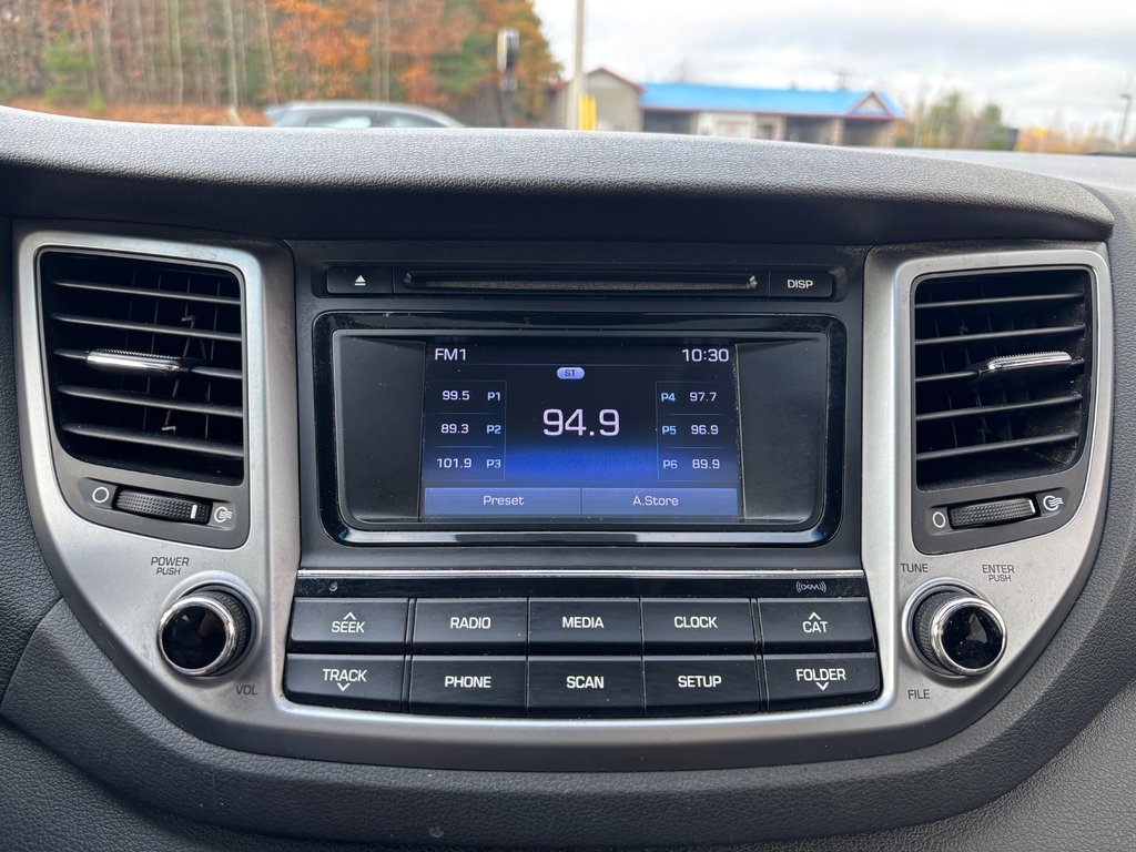 2017  Tucson SE - sunroof, power seats, traction control in COLDBROOK, Nova Scotia - 11 - w1024h768px