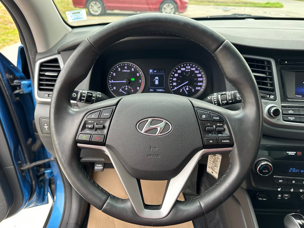 Hyundai Tucson SE - CD Player, Heated Seats, Sunroof 2017 à Kentville, Nouvelle-Écosse - 13 - w1024h768px