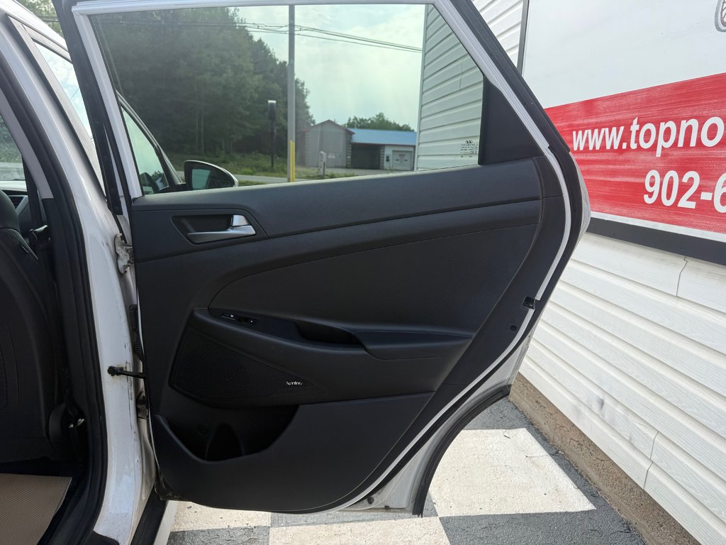 2017 Hyundai TUCSON Luxury, keyless entry, Cruise control, Bluetooth in Kentville, Nova Scotia - 17 - w1024h768px