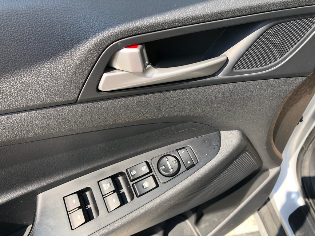 2018 Hyundai Tucson in COLDBROOK, Nova Scotia - 8 - w1024h768px