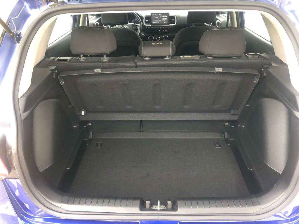 2020 Hyundai Venue Preferred - Carplay, Reverse Camera, Push Start in COLDBROOK, Nova Scotia - 20 - w1024h768px