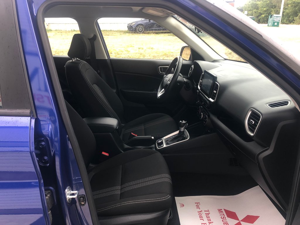 2020 Hyundai Venue Preferred - Carplay, Reverse Camera, Push Start in COLDBROOK, Nova Scotia - 23 - w1024h768px