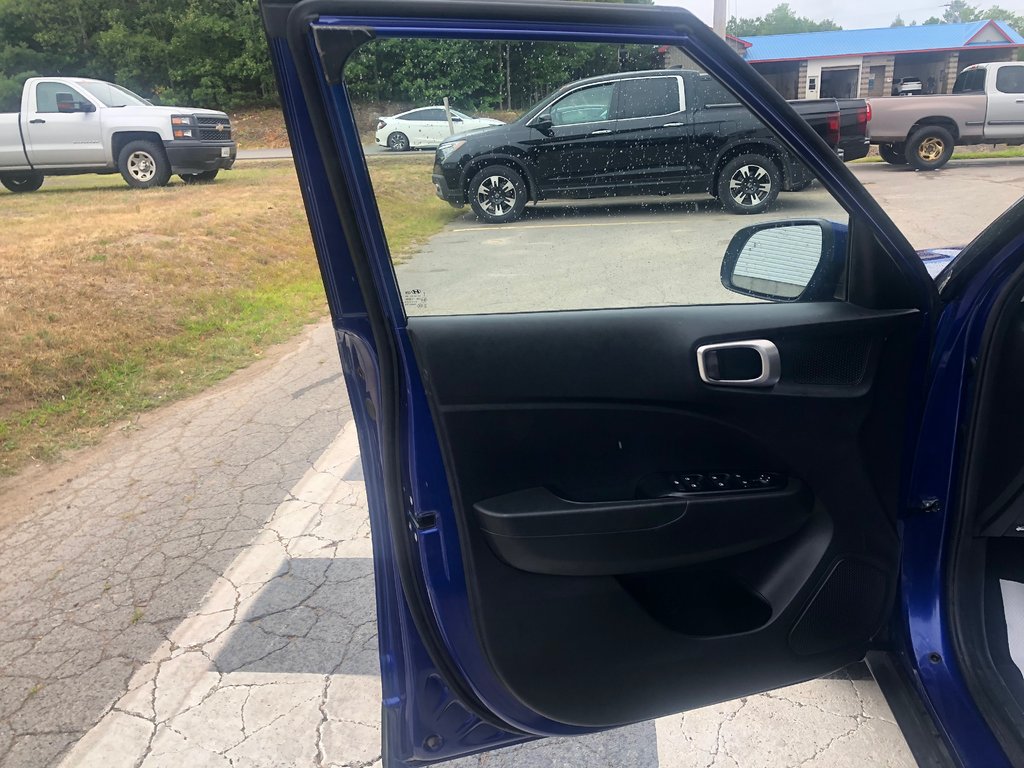 2020 Hyundai Venue Preferred - Carplay, Reverse Camera, Push Start in COLDBROOK, Nova Scotia - 7 - w1024h768px