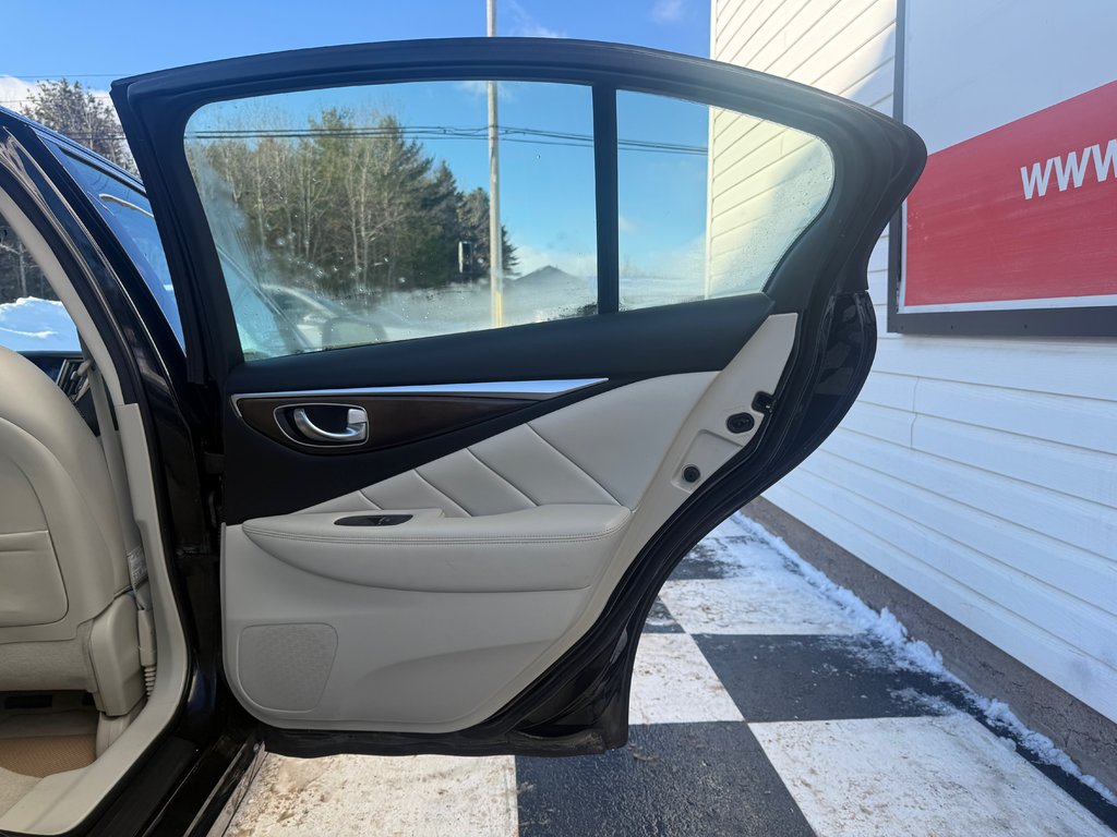 Infiniti Q50 Sport , keyless entry, backup camera, Bluetooth 2015 à Kentville, Nouvelle-Écosse - 17 - w1024h768px
