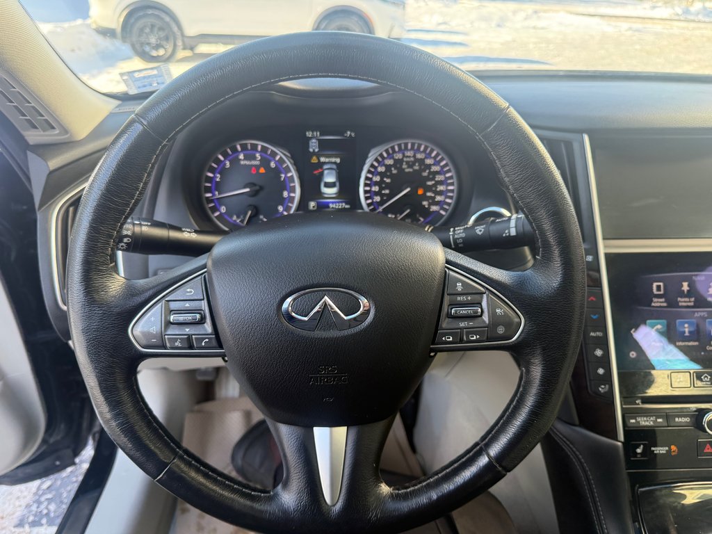 Infiniti Q50 Sport , keyless entry, backup camera, Bluetooth 2015 à Kentville, Nouvelle-Écosse - 10 - w1024h768px
