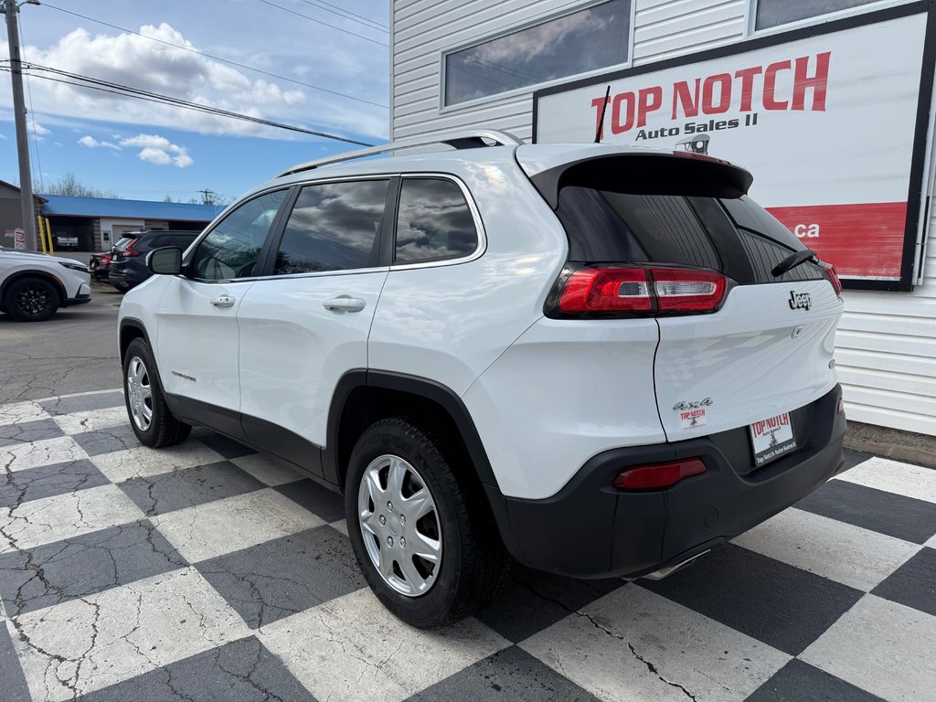 2016 Jeep CHEROKEE North, keyless entry, Remote Start, Bluetooth in COLDBROOK, Nova Scotia - 6 - w1024h768px