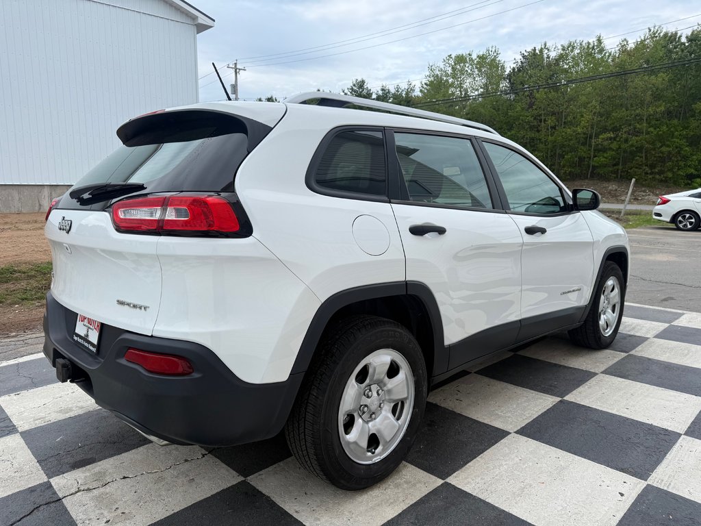 Jeep CHEROKEE Sport, keyless entry, Cruise control, MP3 2016 à Kentville, Nouvelle-Écosse - 4 - w1024h768px