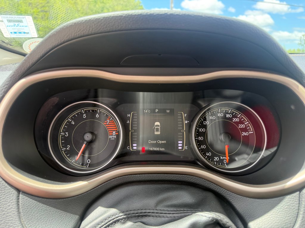 Jeep CHEROKEE Sport, keyless entry, Cruise control, MP3 2016 à Kentville, Nouvelle-Écosse - 11 - w1024h768px