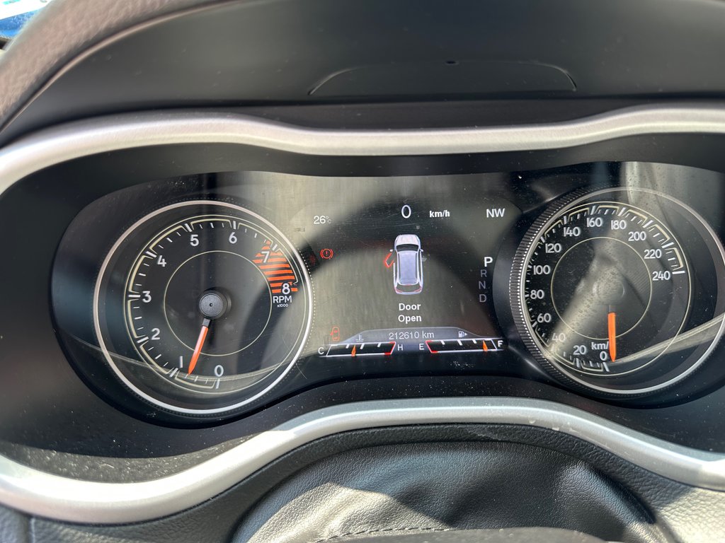 Jeep Cherokee L Plus Pkg, Power Seats, AM-FM Radio, Touchscreen 2017 à COLDBROOK, Nouvelle-Écosse - 12 - w1024h768px