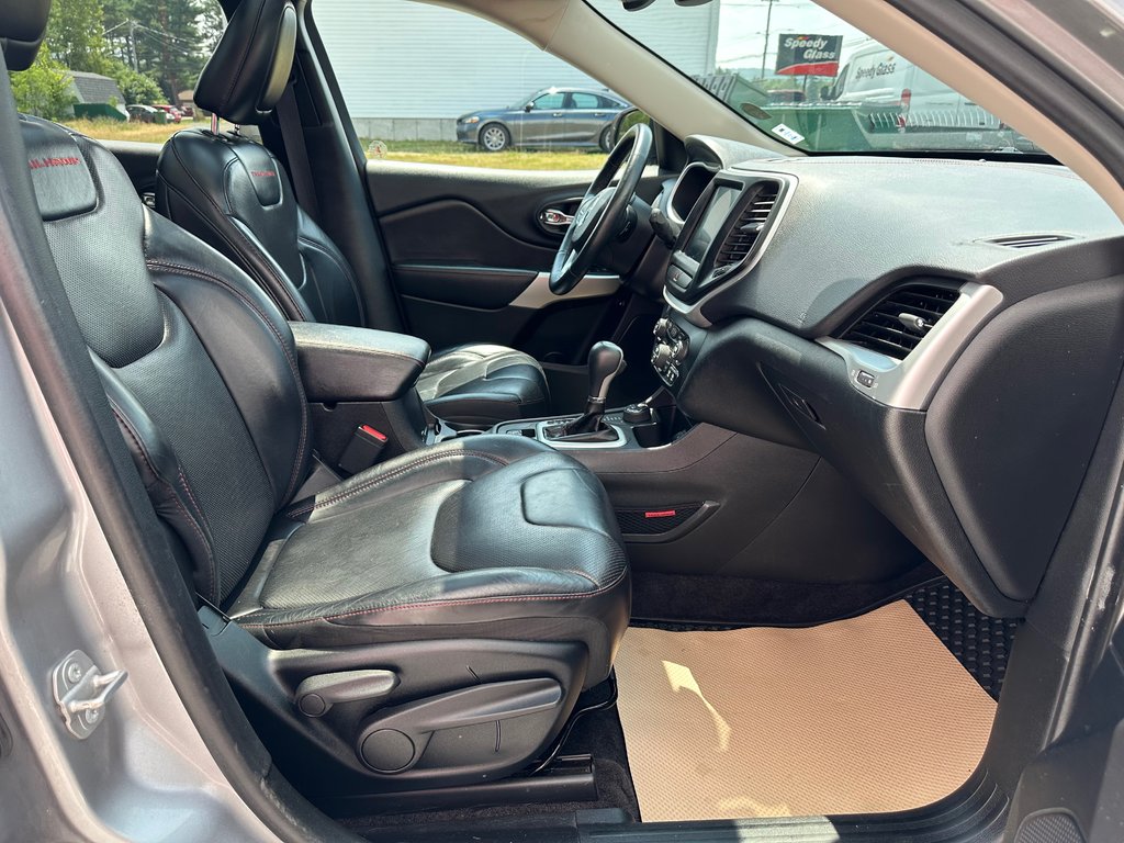 Jeep Cherokee L Plus Pkg, Power Seats, AM-FM Radio, Touchscreen 2017 à COLDBROOK, Nouvelle-Écosse - 24 - w1024h768px
