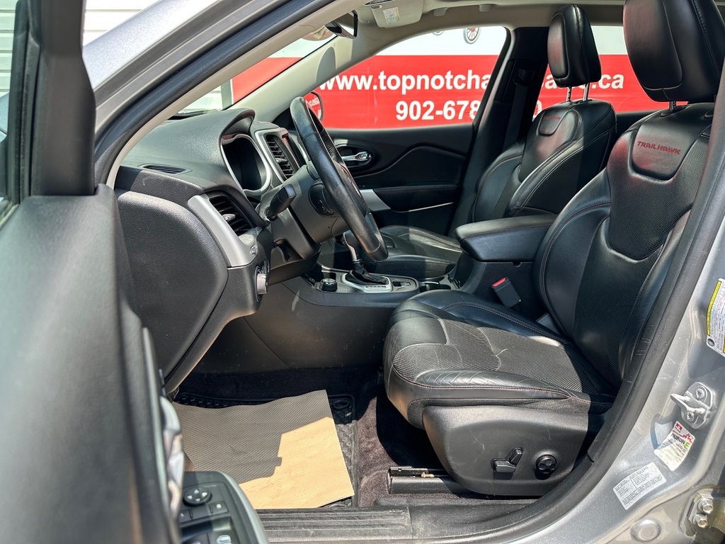Jeep Cherokee L Plus Pkg, Power Seats, AM-FM Radio, Touchscreen 2017 à COLDBROOK, Nouvelle-Écosse - 9 - w1024h768px